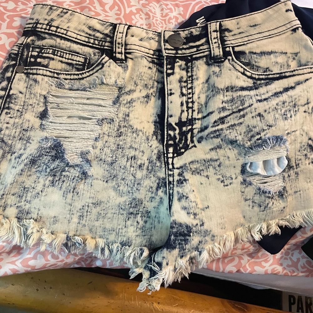 Sneak peek high waisted shorts
